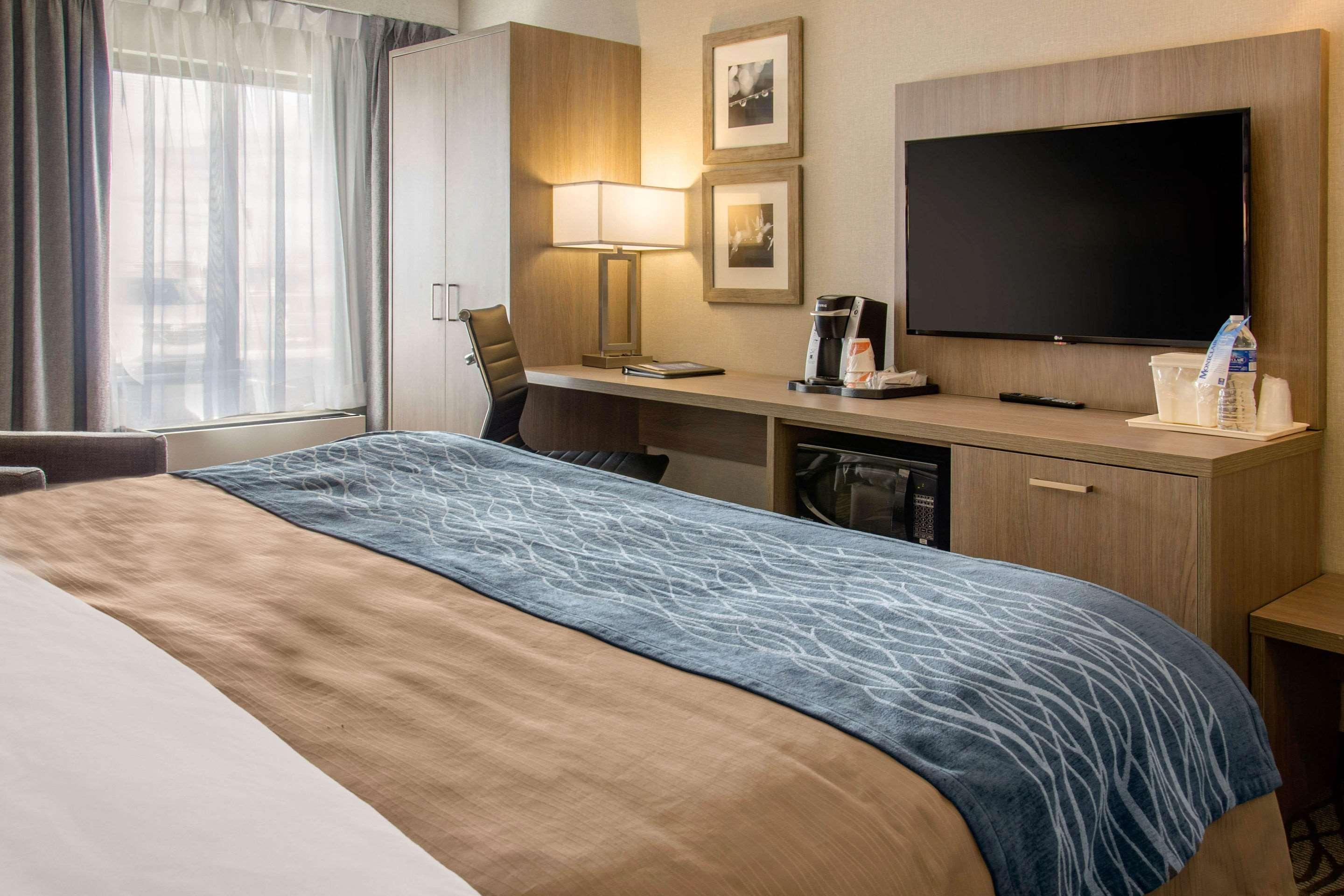 Comfort Inn Aeroport Dorval Dış mekan fotoğraf
