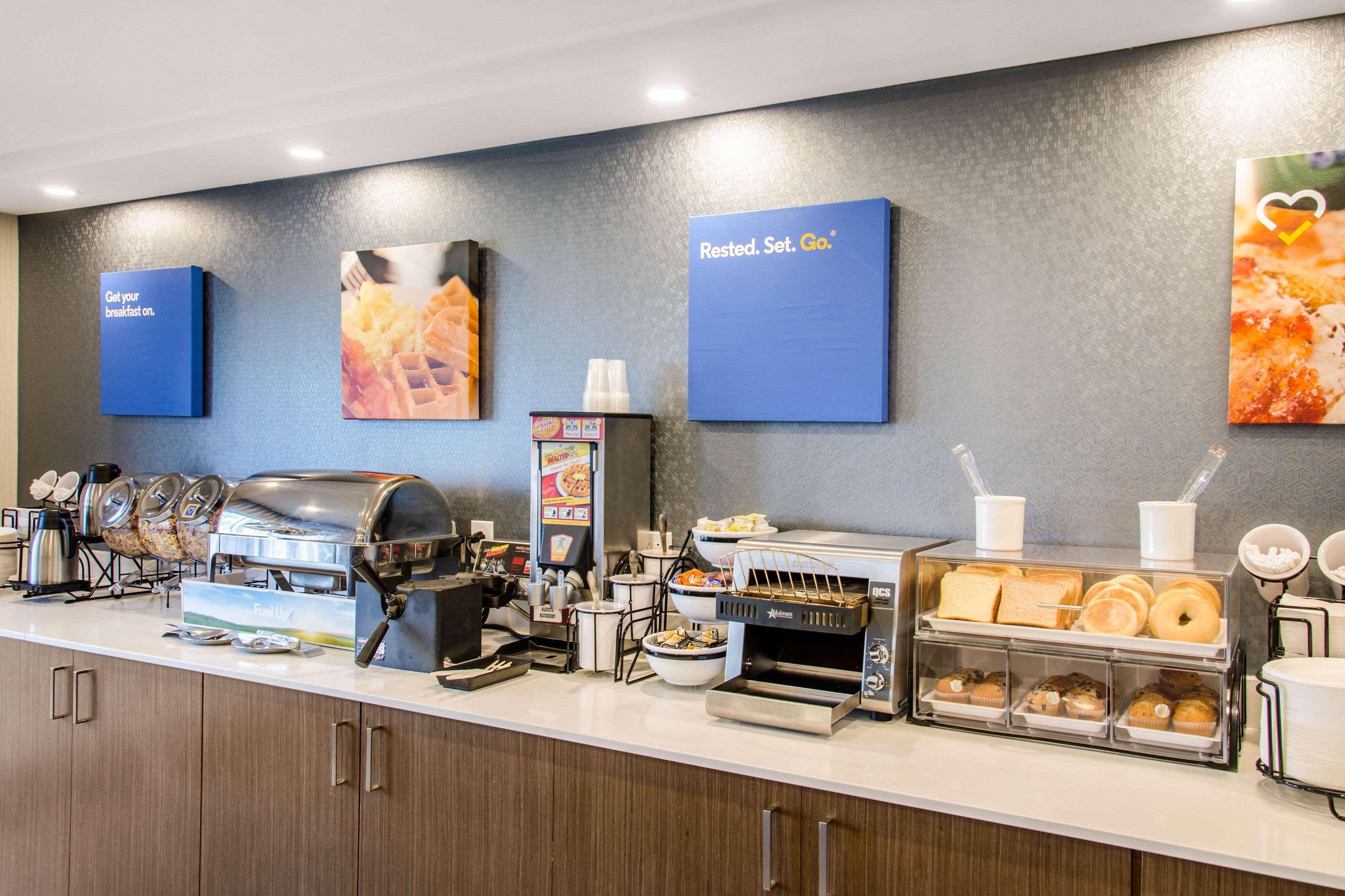 Comfort Inn Aeroport Dorval Dış mekan fotoğraf