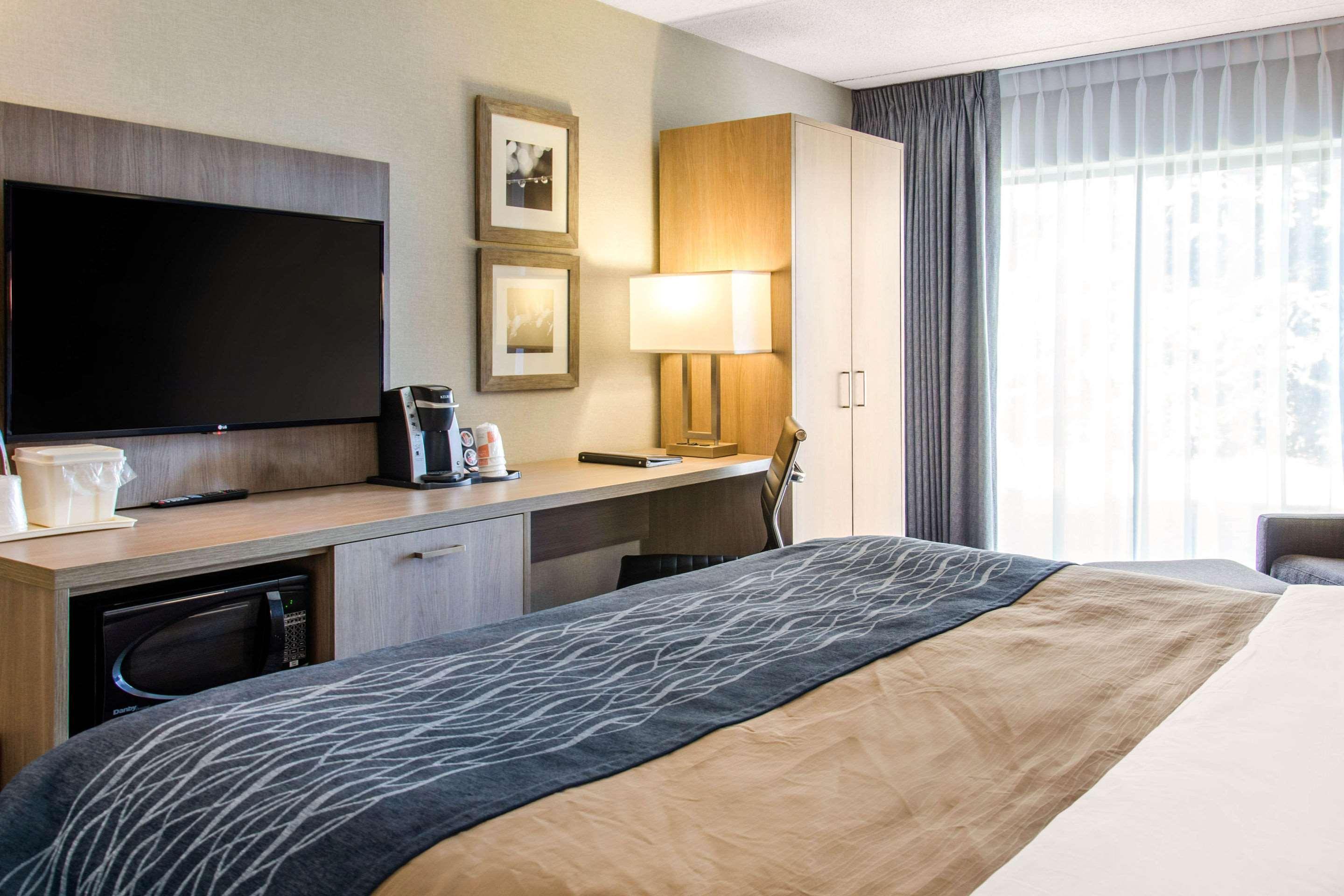 Comfort Inn Aeroport Dorval Dış mekan fotoğraf