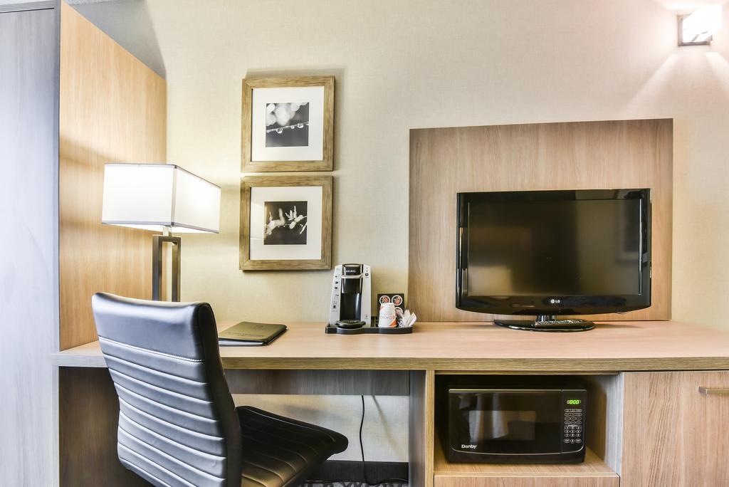Comfort Inn Aeroport Dorval Dış mekan fotoğraf