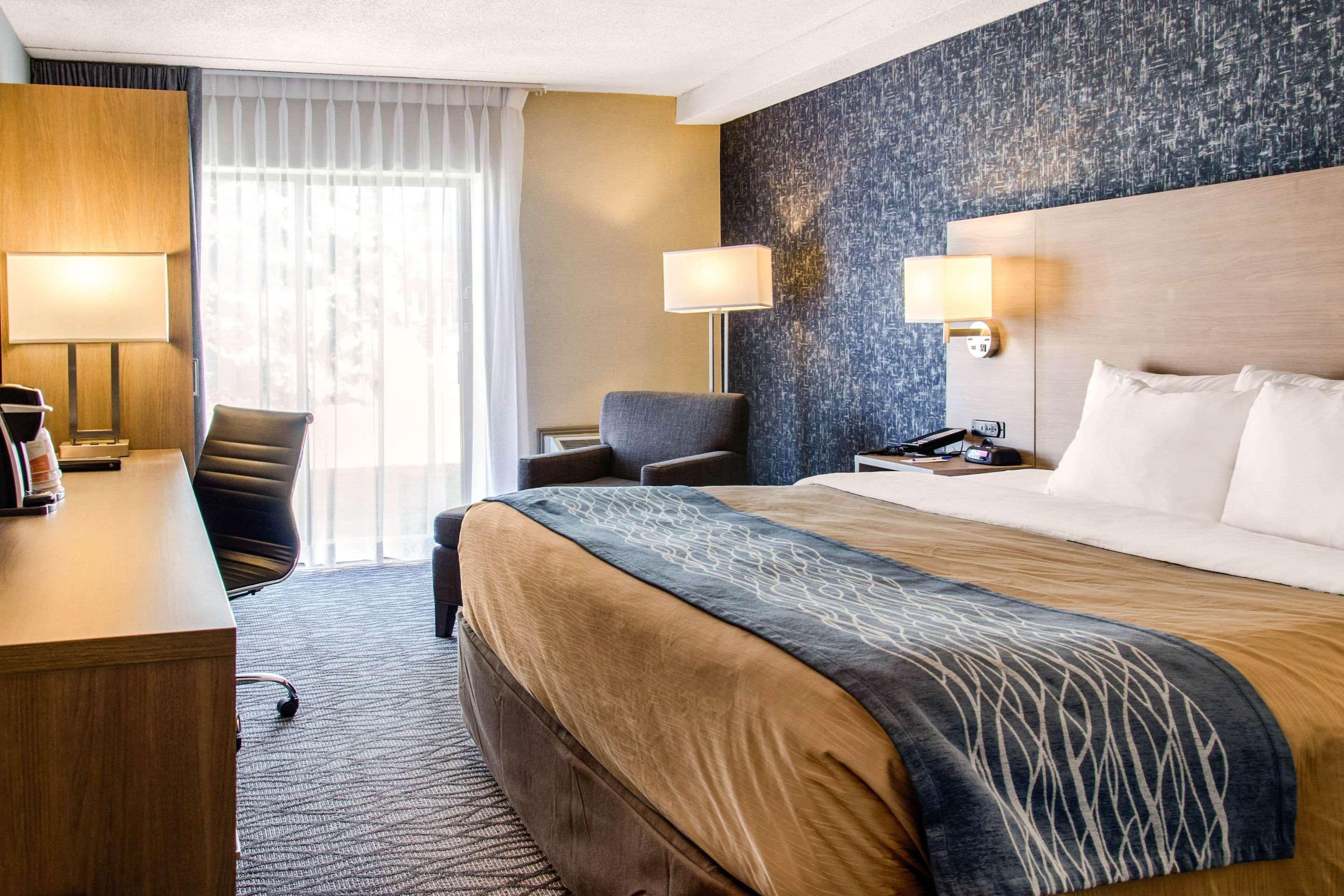Comfort Inn Aeroport Dorval Dış mekan fotoğraf