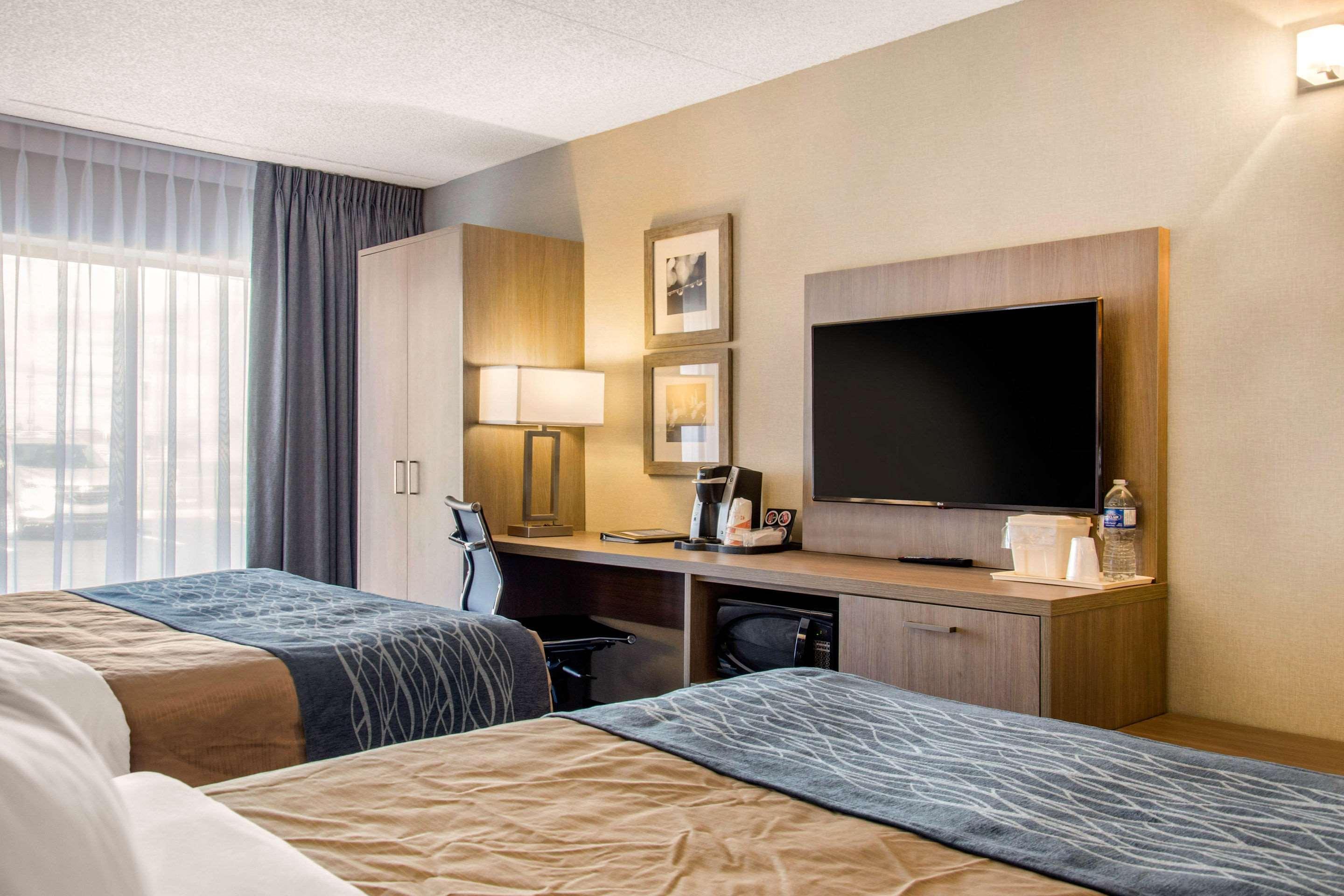 Comfort Inn Aeroport Dorval Dış mekan fotoğraf