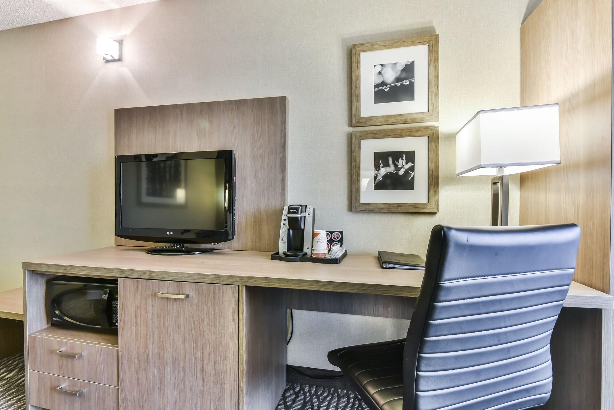 Comfort Inn Aeroport Dorval Dış mekan fotoğraf