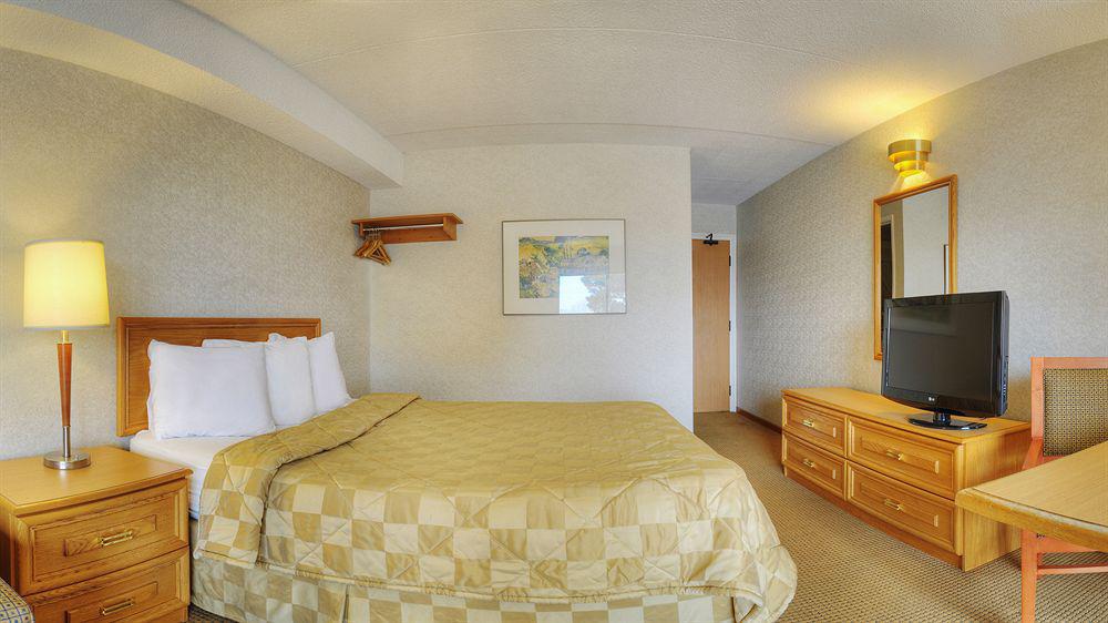 Comfort Inn Aeroport Dorval Dış mekan fotoğraf